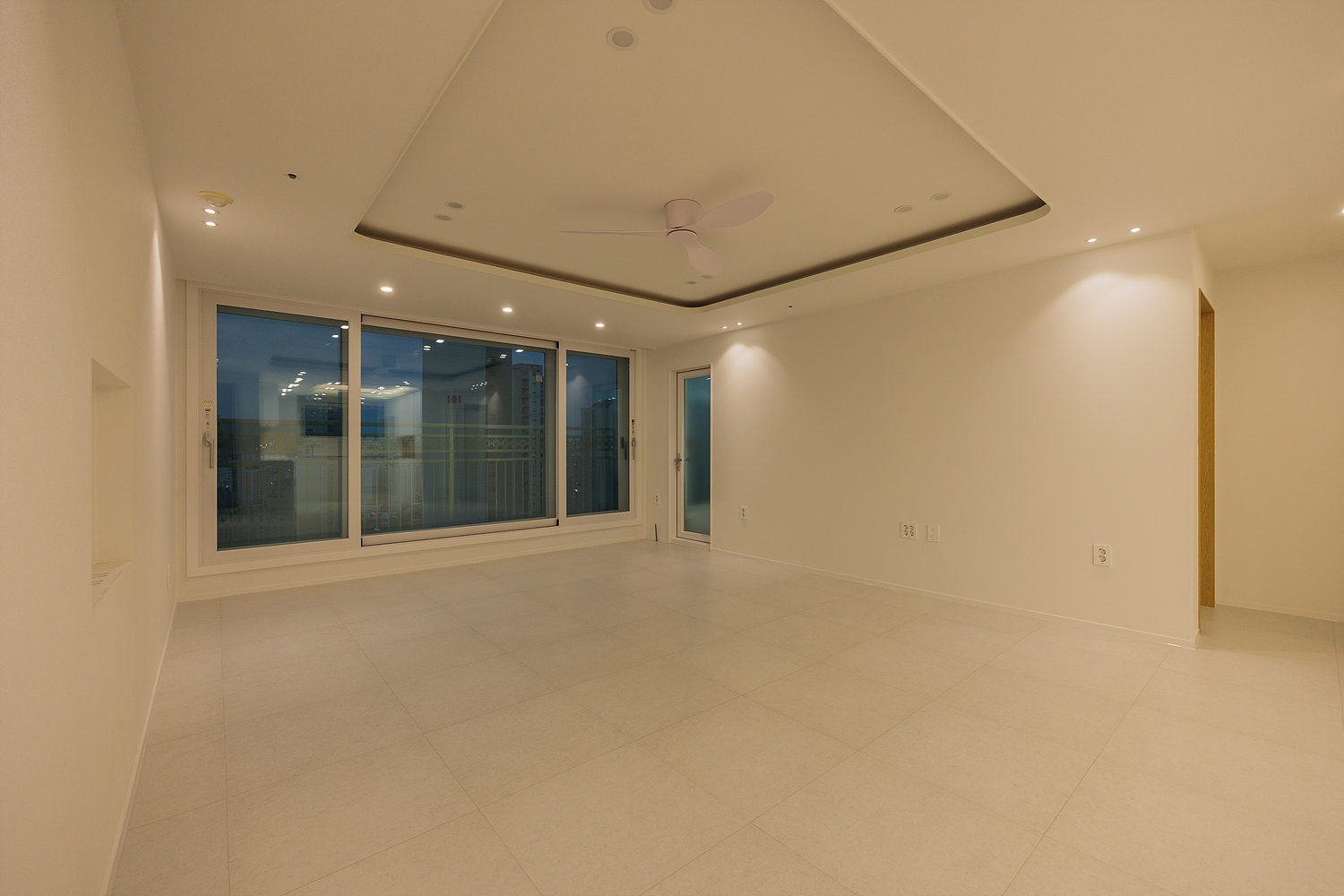 /user/i/idamdesign/editor/2512/48d59691e8b2b05eb283231ea8036a8a_1766547632_7554.jpg 이미지크게보기