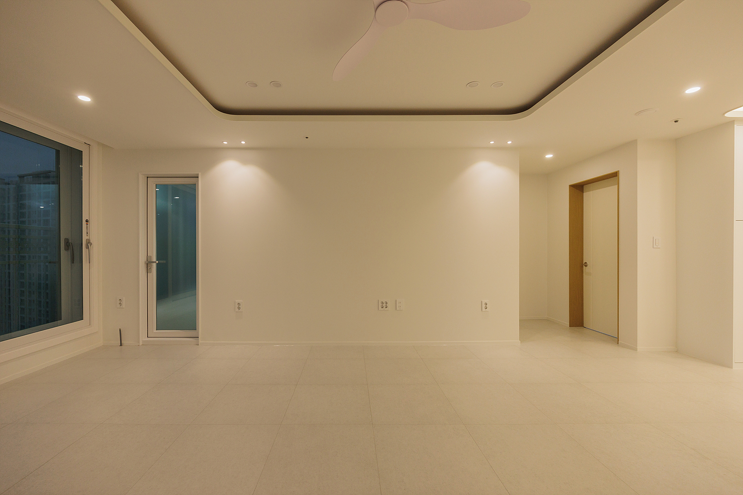 /user/i/idamdesign/editor/2512/48d59691e8b2b05eb283231ea8036a8a_1766547632_9418.jpg 이미지크게보기