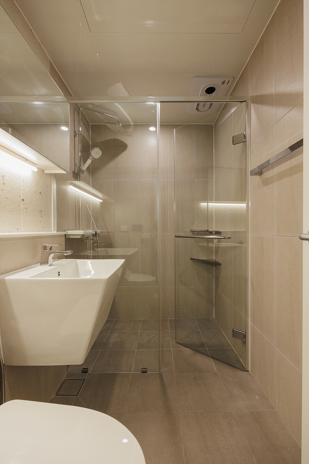 /user/i/idamdesign/editor/2512/48d59691e8b2b05eb283231ea8036a8a_1766547765_5326.jpg 이미지크게보기