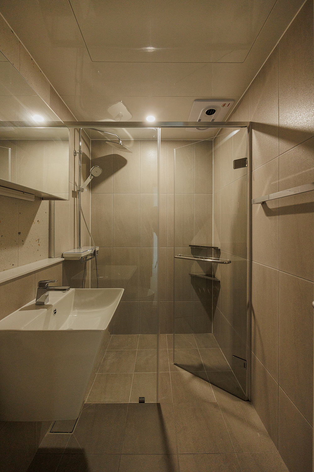 /user/i/idamdesign/editor/2512/48d59691e8b2b05eb283231ea8036a8a_1766547765_7839.jpg 이미지크게보기