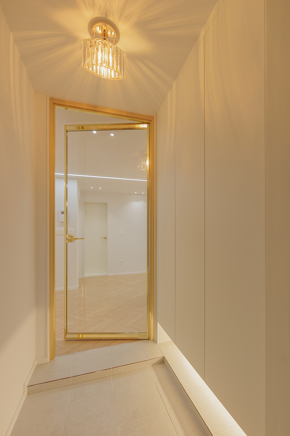 /user/i/idamdesign/editor/2512/622d04caeda224b5fe13e27a8e506e45_1764818161_0832.jpg 이미지크게보기