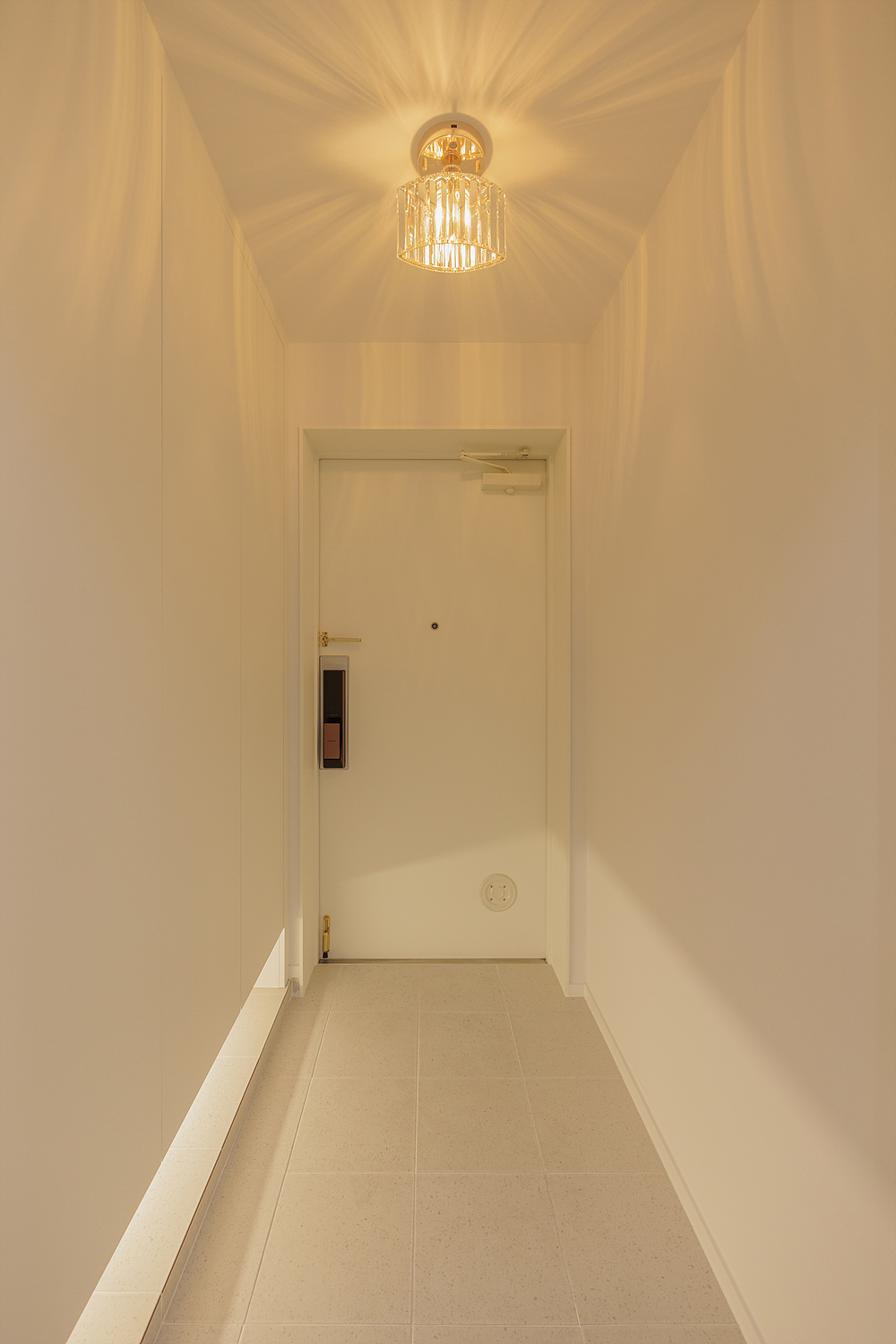 /user/i/idamdesign/editor/2512/622d04caeda224b5fe13e27a8e506e45_1764818161_262.jpg 이미지크게보기