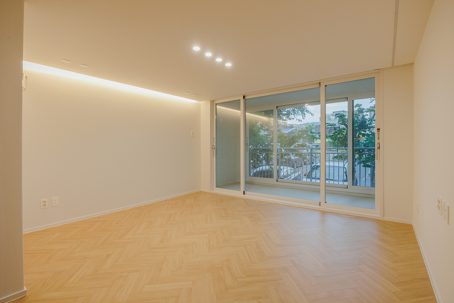 /user/i/idamdesign/editor/2512/622d04caeda224b5fe13e27a8e506e45_1764818187_7642.jpg 이미지크게보기