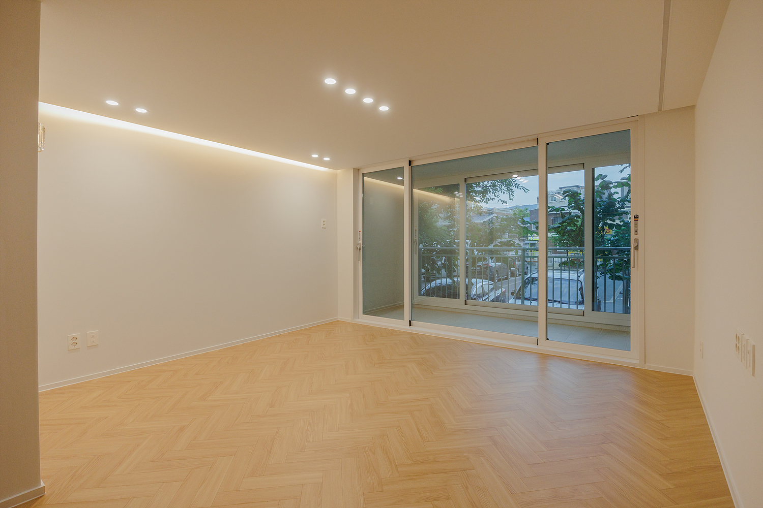 /user/i/idamdesign/editor/2512/622d04caeda224b5fe13e27a8e506e45_1764818187_9579.jpg 이미지크게보기