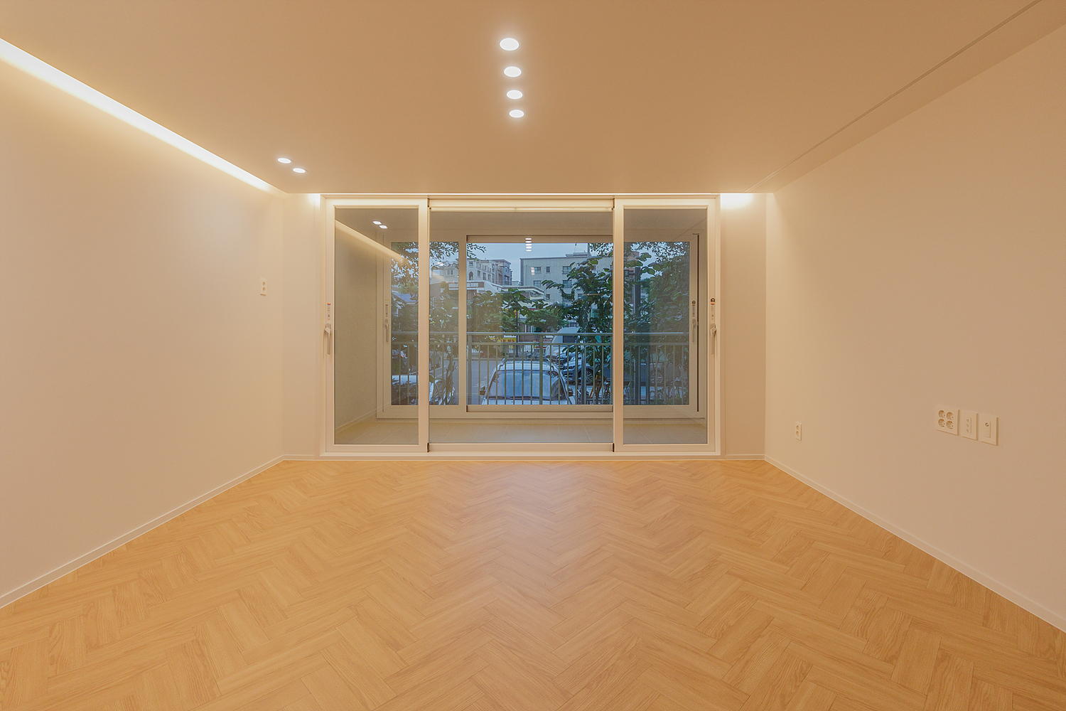 /user/i/idamdesign/editor/2512/622d04caeda224b5fe13e27a8e506e45_1764818189_5336.jpg 이미지크게보기
