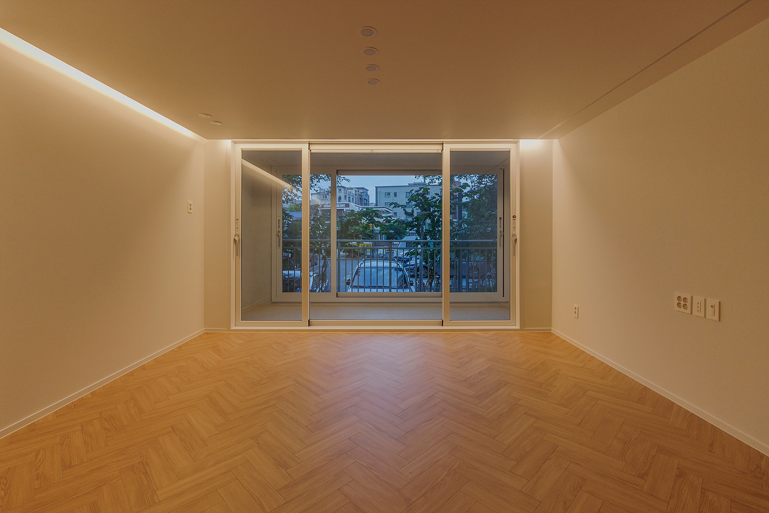 /user/i/idamdesign/editor/2512/622d04caeda224b5fe13e27a8e506e45_1764818196_5182.jpg 이미지크게보기
