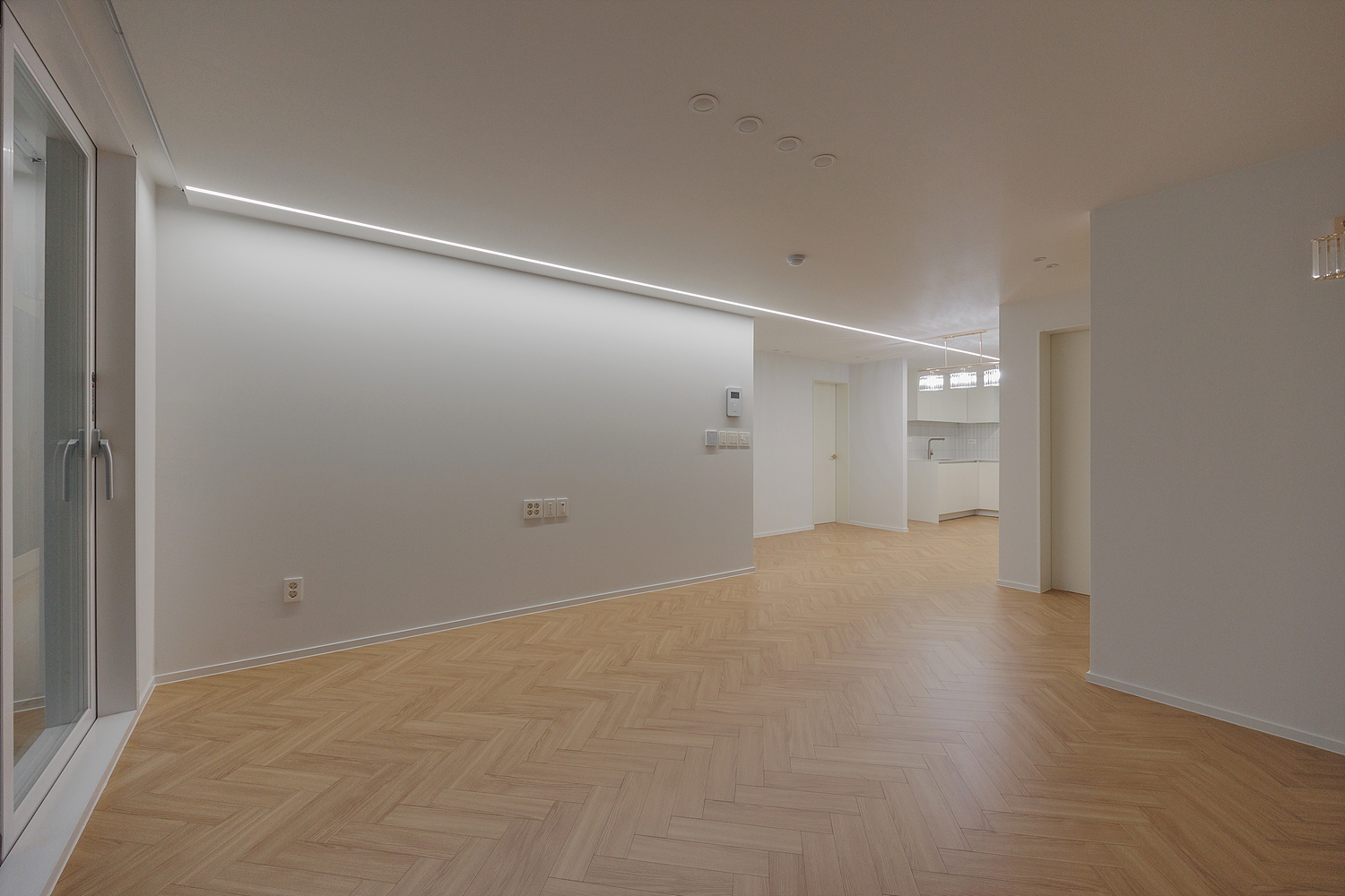 /user/i/idamdesign/editor/2512/622d04caeda224b5fe13e27a8e506e45_1764818220_4461.jpg 이미지크게보기