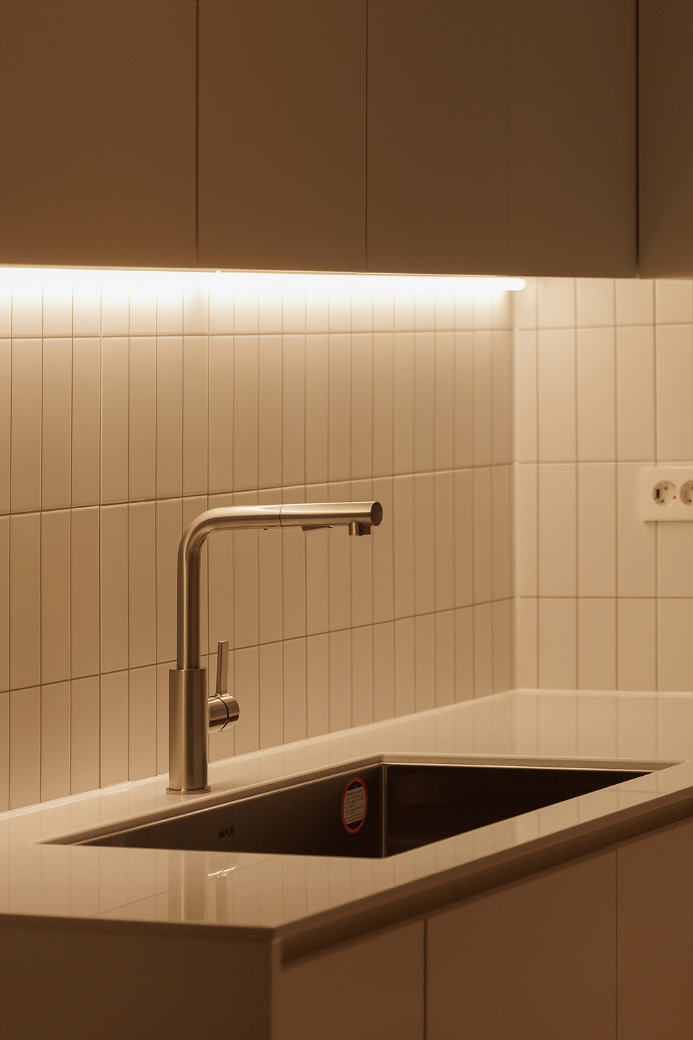 /user/i/idamdesign/editor/2512/622d04caeda224b5fe13e27a8e506e45_1764818264_2077.jpg 이미지크게보기