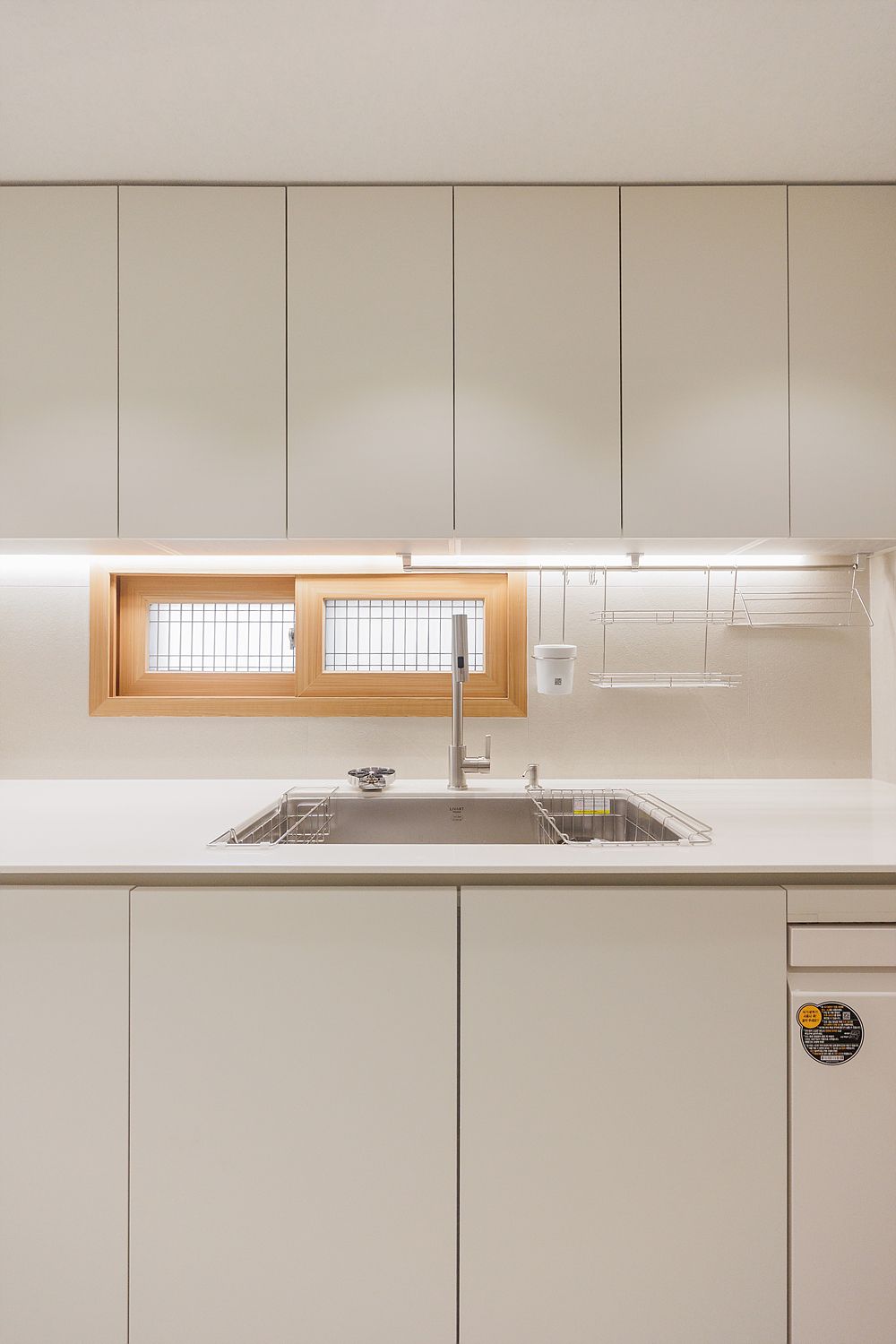 /user/i/idamdesign/editor/2512/622d04caeda224b5fe13e27a8e506e45_1764818381_3846.jpg 이미지크게보기