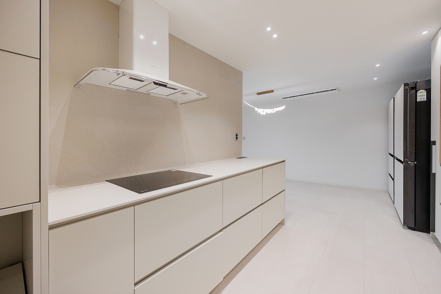 /user/i/idamdesign/editor/2512/622d04caeda224b5fe13e27a8e506e45_1764818381_9483.jpg 이미지크게보기