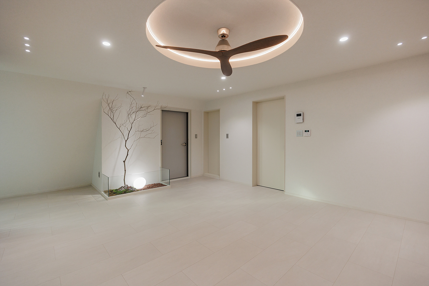 /user/i/idamdesign/editor/2512/622d04caeda224b5fe13e27a8e506e45_1764818412_548.jpg 이미지크게보기