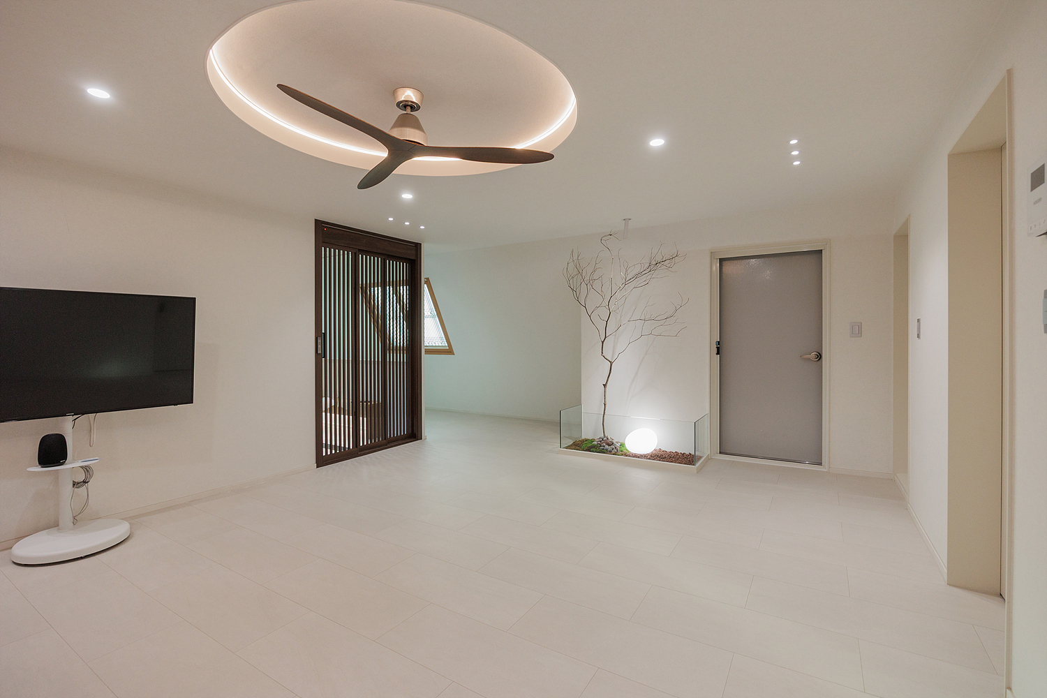 /user/i/idamdesign/editor/2512/622d04caeda224b5fe13e27a8e506e45_1764818412_9369.jpg 이미지크게보기