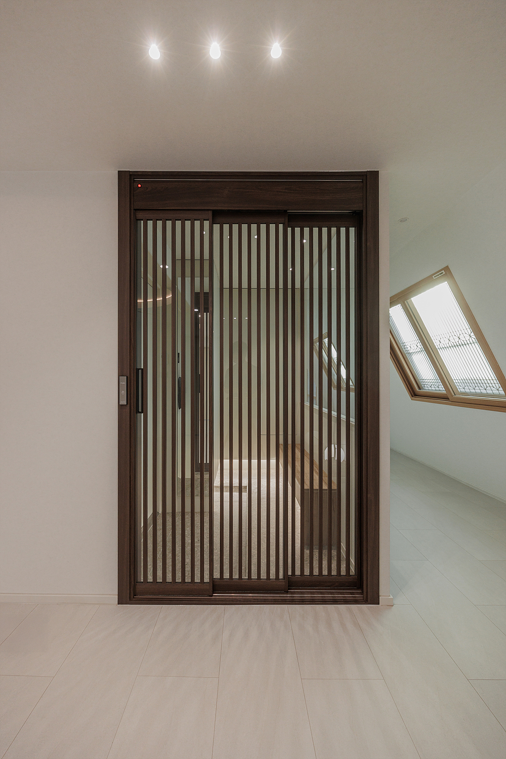 /user/i/idamdesign/editor/2512/622d04caeda224b5fe13e27a8e506e45_1764818414_9601.jpg 이미지크게보기