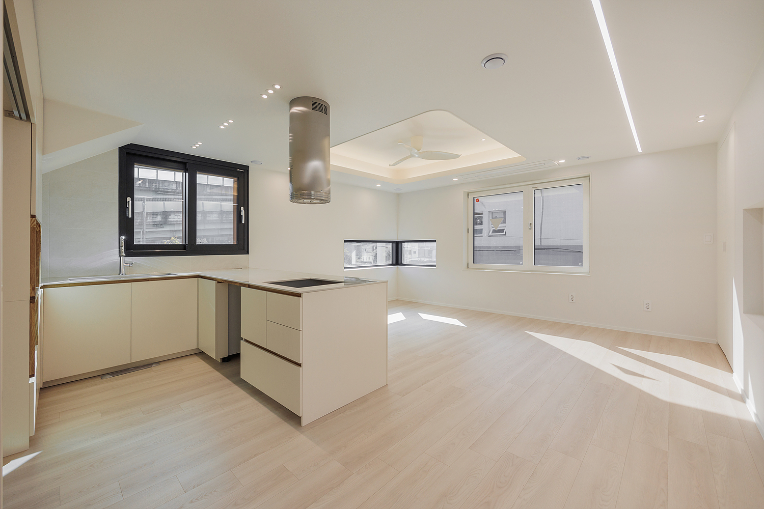 /user/i/idamdesign/editor/2512/622d04caeda224b5fe13e27a8e506e45_1764821365_4143.jpg 이미지크게보기