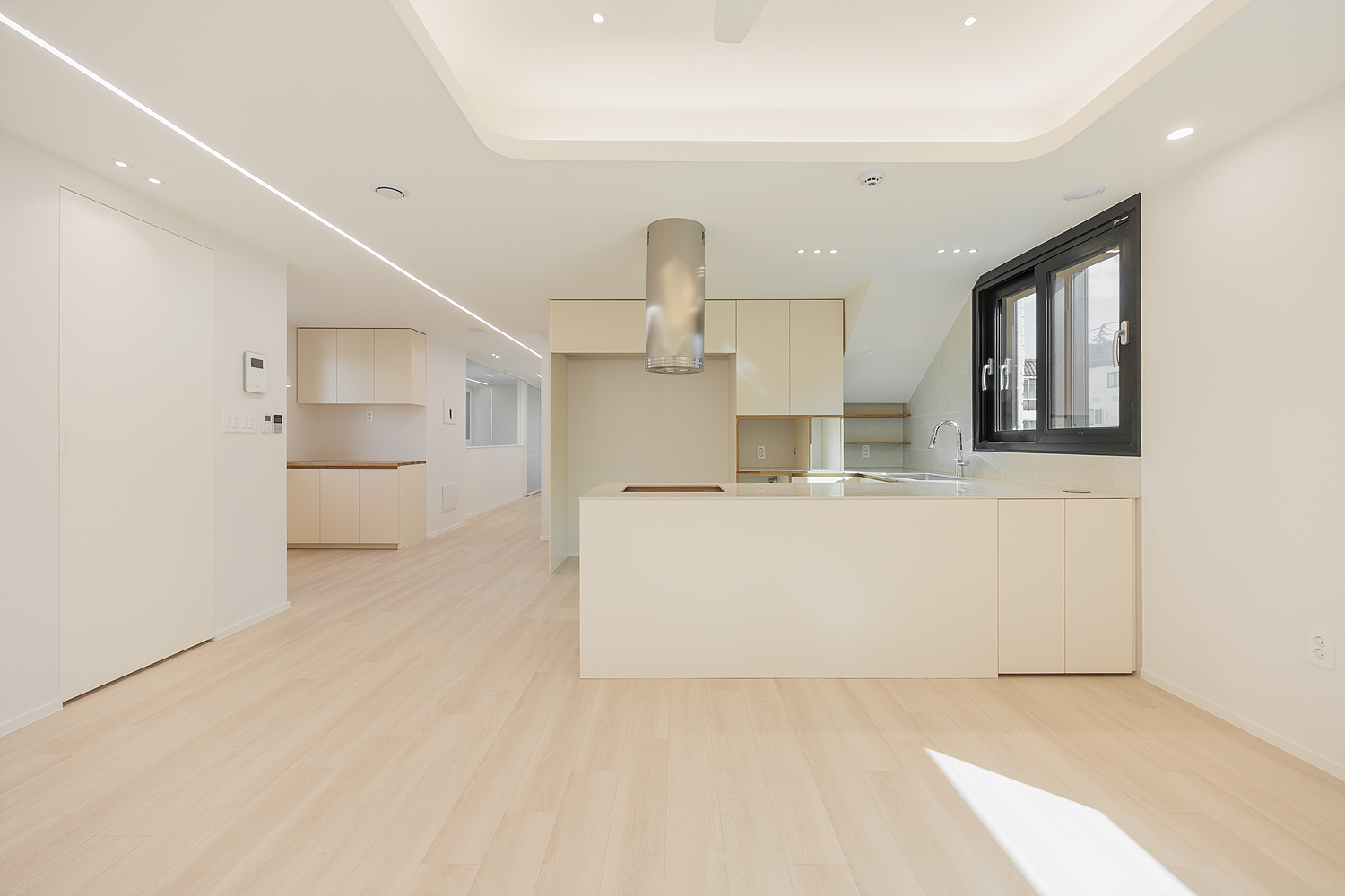 /user/i/idamdesign/editor/2512/622d04caeda224b5fe13e27a8e506e45_1764821371_4895.jpg 이미지크게보기