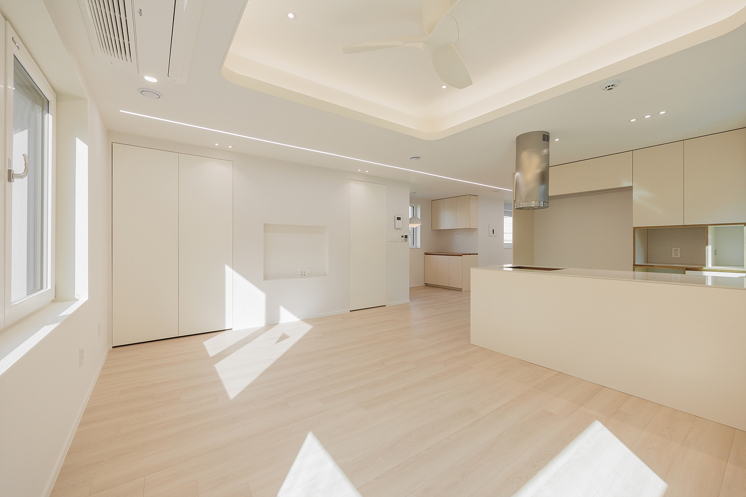 /user/i/idamdesign/editor/2512/622d04caeda224b5fe13e27a8e506e45_1764821371_6434.jpg 이미지크게보기