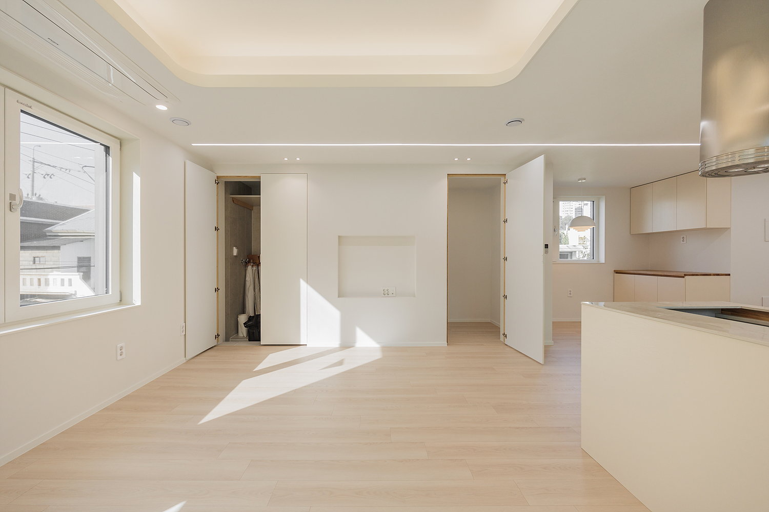 /user/i/idamdesign/editor/2512/622d04caeda224b5fe13e27a8e506e45_1764821371_9638.jpg 이미지크게보기
