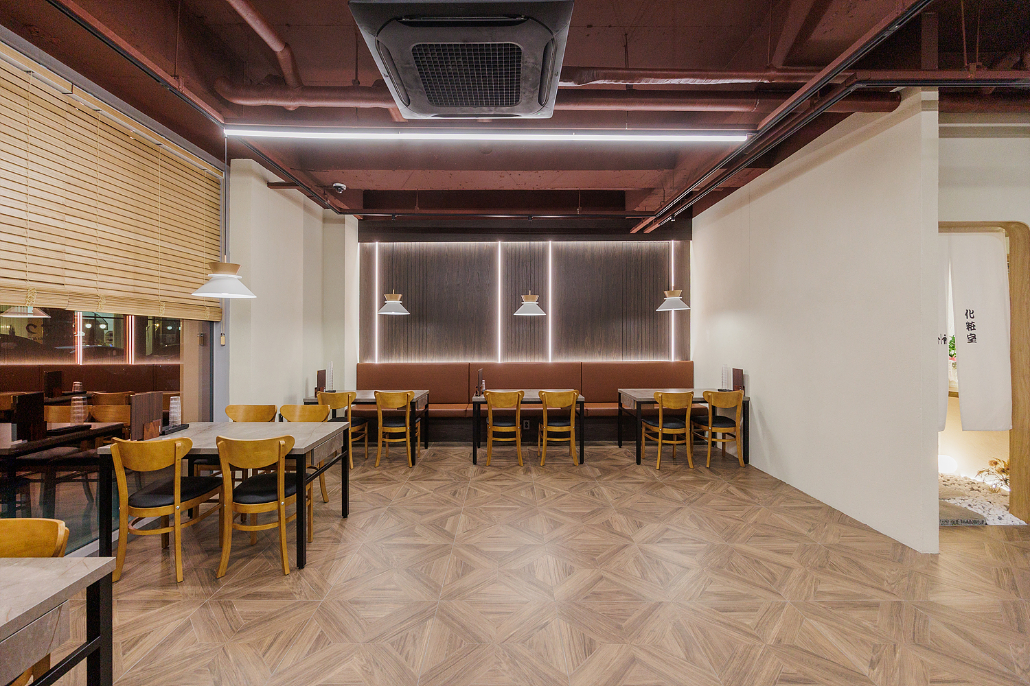 /user/i/idamdesign/editor/2512/723195068de002cf9dc50e3edcc53952_1765511611_6937.jpg 이미지크게보기