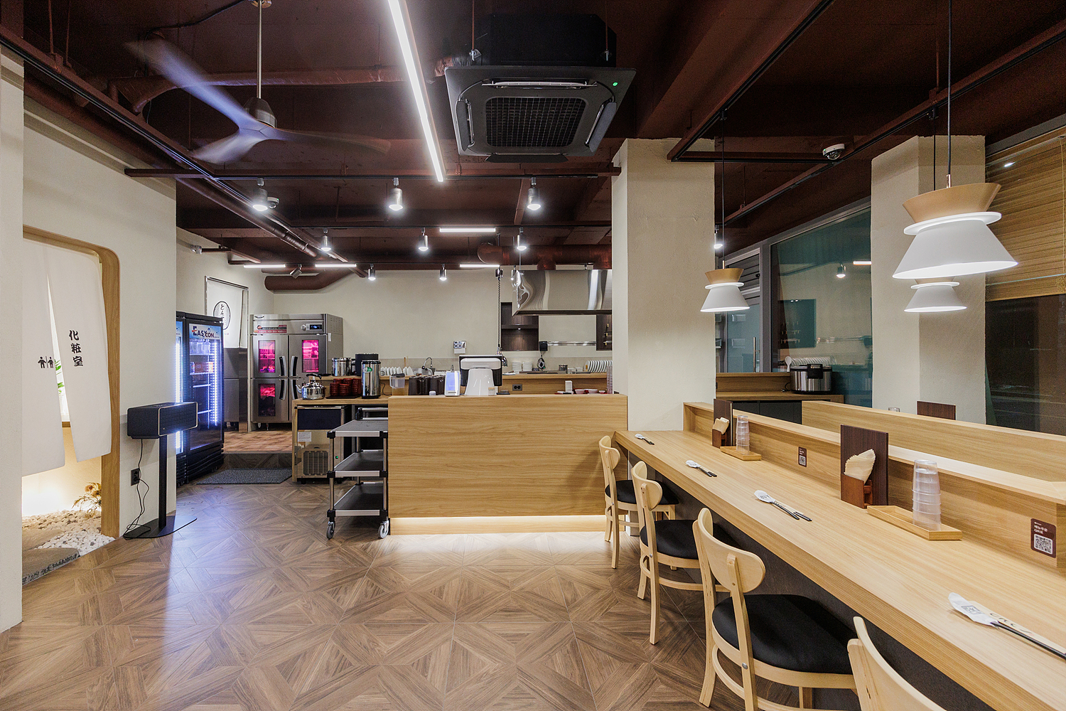 /user/i/idamdesign/editor/2512/723195068de002cf9dc50e3edcc53952_1765511641_145.jpg 이미지크게보기
