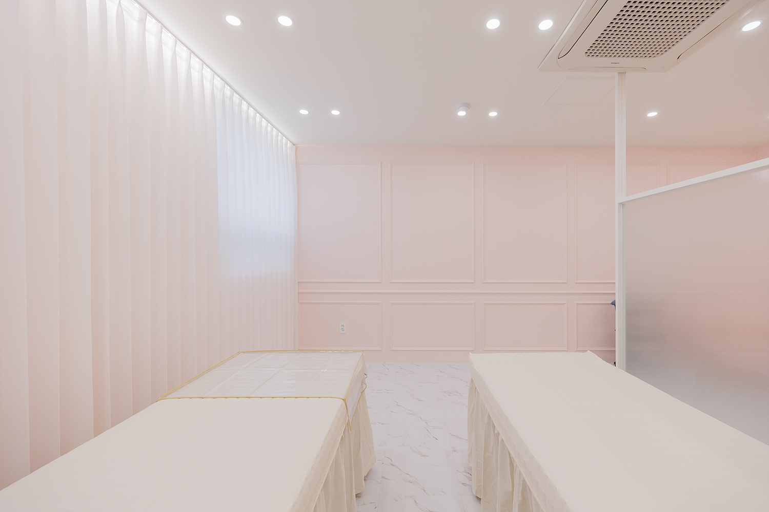 /user/i/idamdesign/editor/2512/723195068de002cf9dc50e3edcc53952_1765512450_3635.jpg 이미지크게보기