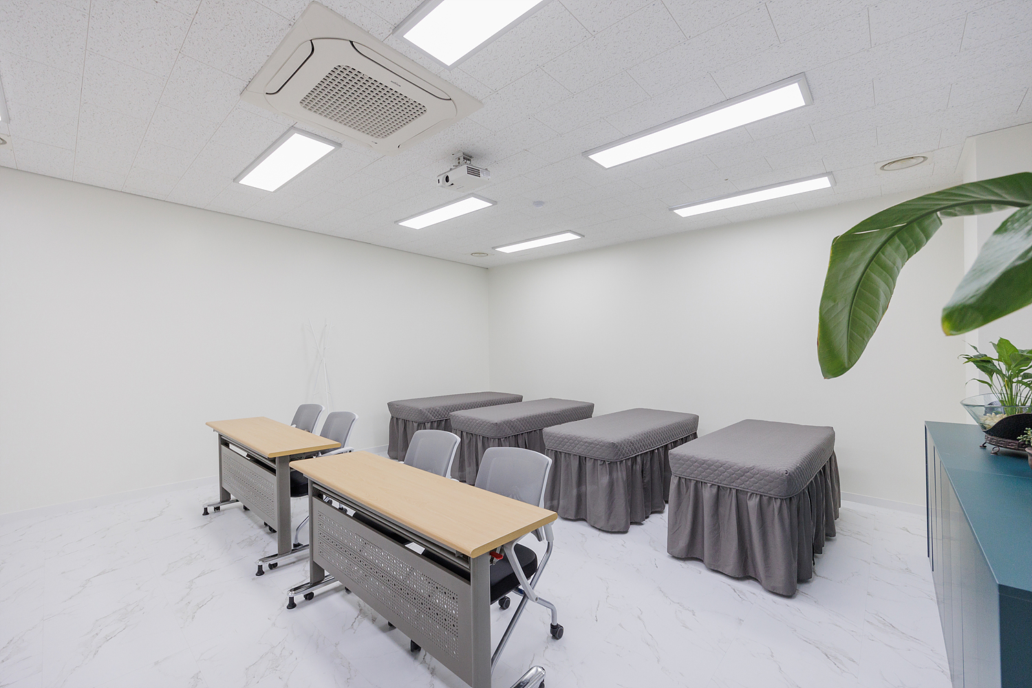 /user/i/idamdesign/editor/2512/723195068de002cf9dc50e3edcc53952_1765512492_1737.jpg 이미지크게보기