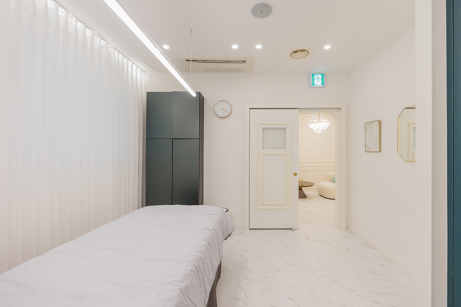 /user/i/idamdesign/editor/2512/723195068de002cf9dc50e3edcc53952_1765512505_0468.jpg 이미지크게보기