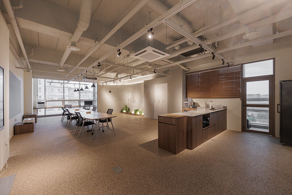 /user/i/idamdesign/editor/2512/723195068de002cf9dc50e3edcc53952_1765512599_766.jpg 이미지크게보기