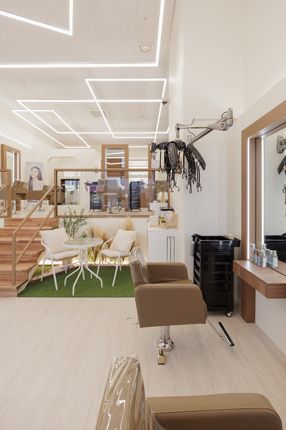 /user/i/idamdesign/editor/2512/723195068de002cf9dc50e3edcc53952_1765516163_2122.jpg 이미지크게보기