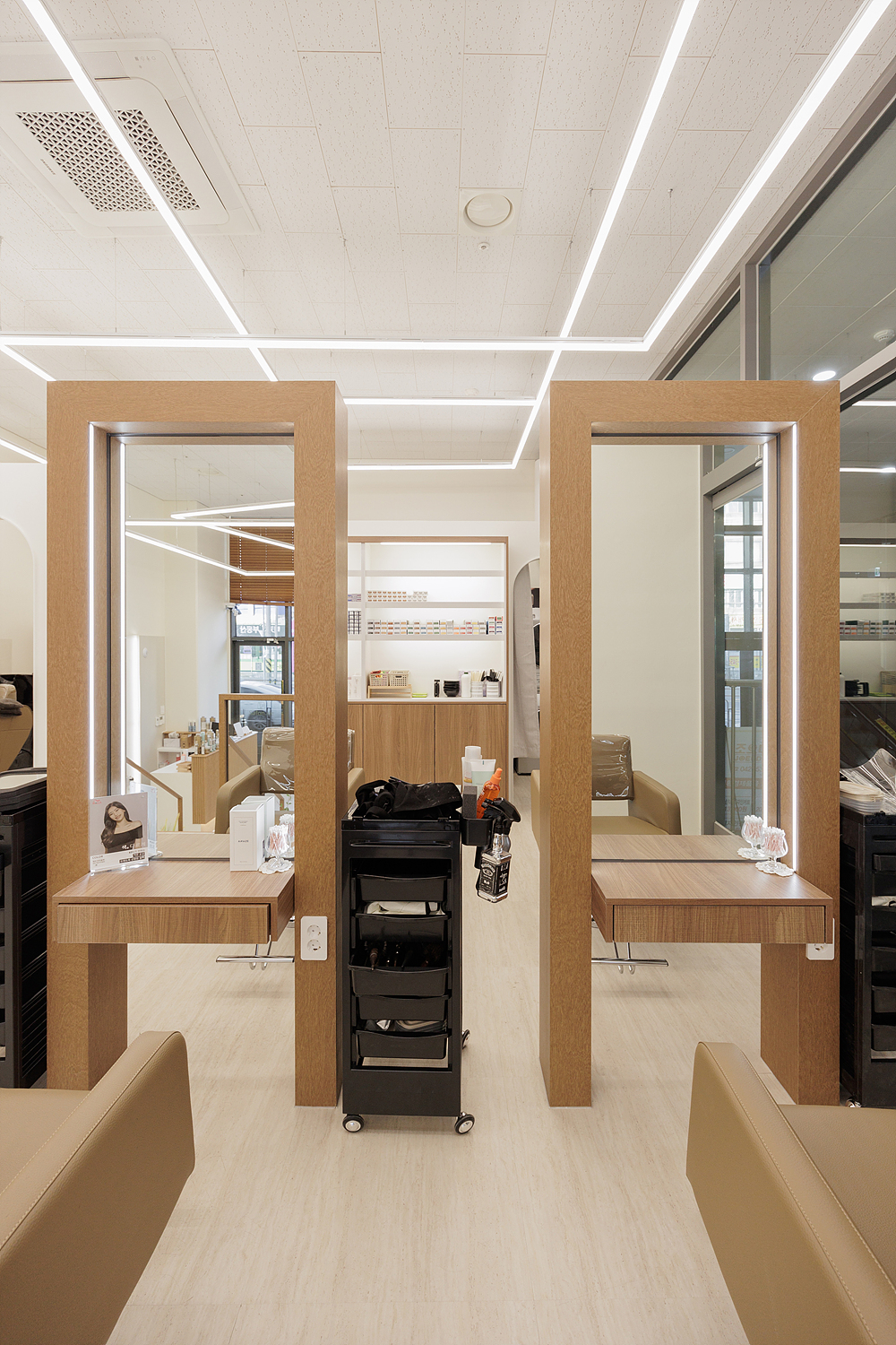 /user/i/idamdesign/editor/2512/723195068de002cf9dc50e3edcc53952_1765516203_5043.jpg 이미지크게보기