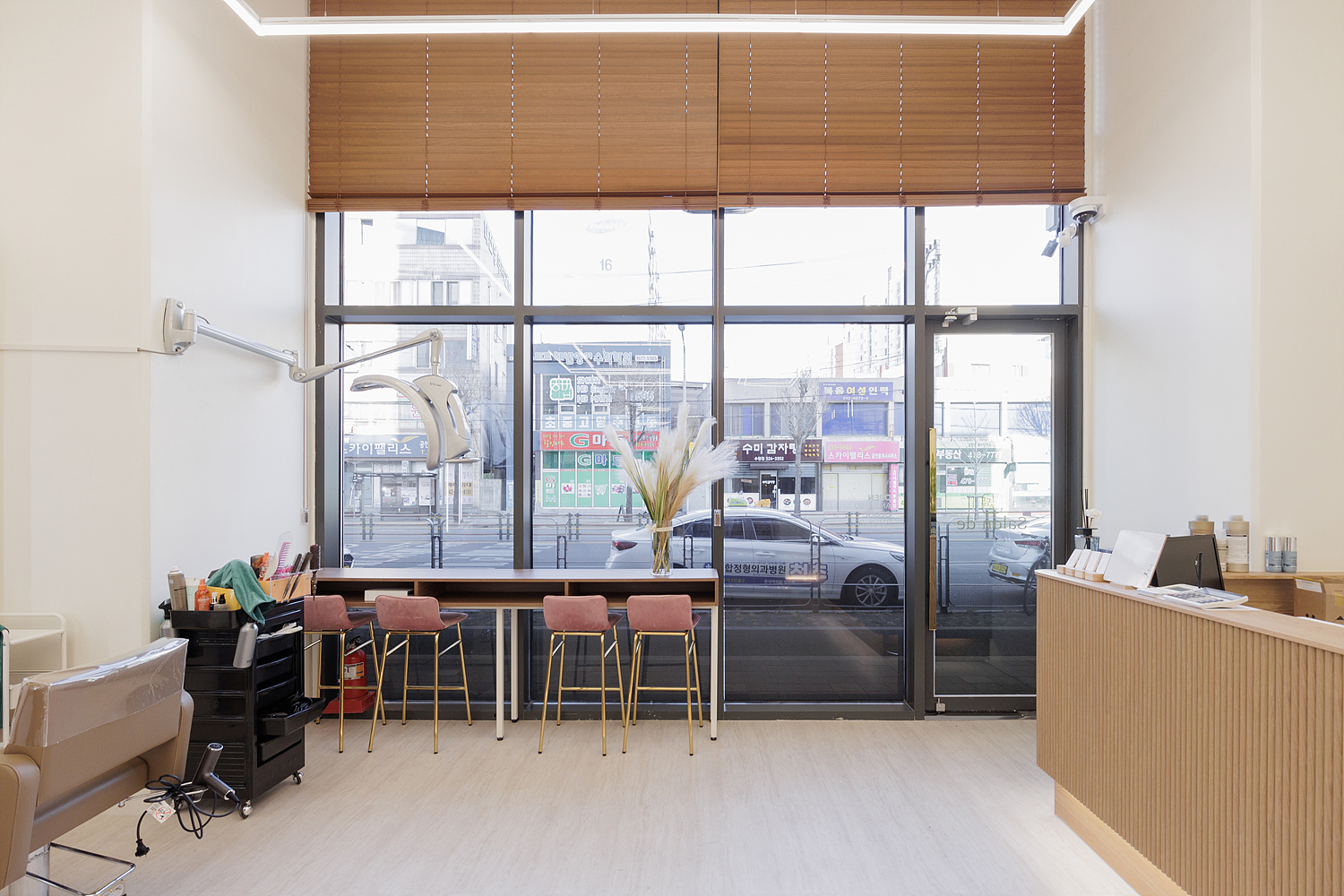 /user/i/idamdesign/editor/2512/723195068de002cf9dc50e3edcc53952_1765516238_2465.jpg 이미지크게보기