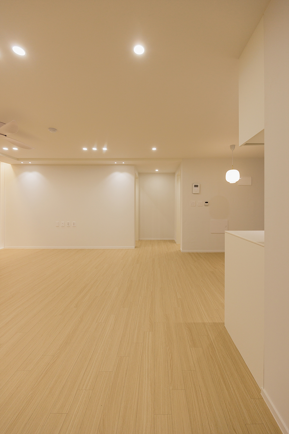 /user/i/idamdesign/editor/2512/817d166e2b8ef496e340f59a88afc96e_1766120030_0921.jpg 이미지크게보기
