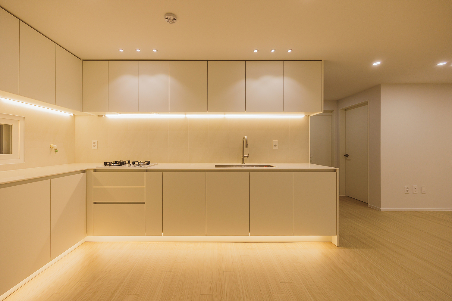 /user/i/idamdesign/editor/2512/817d166e2b8ef496e340f59a88afc96e_1766120043_8871.jpg 이미지크게보기
