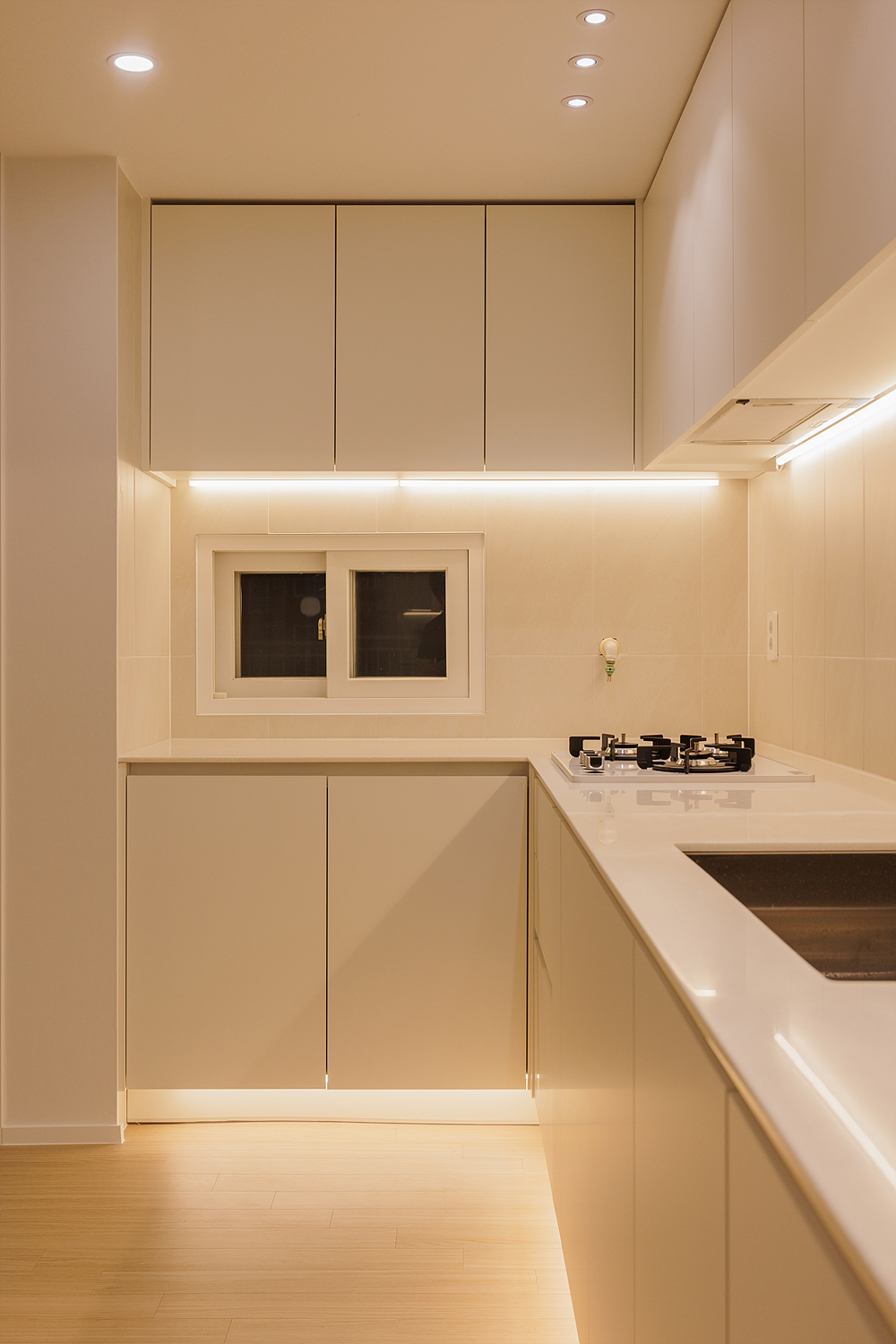 /user/i/idamdesign/editor/2512/817d166e2b8ef496e340f59a88afc96e_1766120060_7349.jpg 이미지크게보기