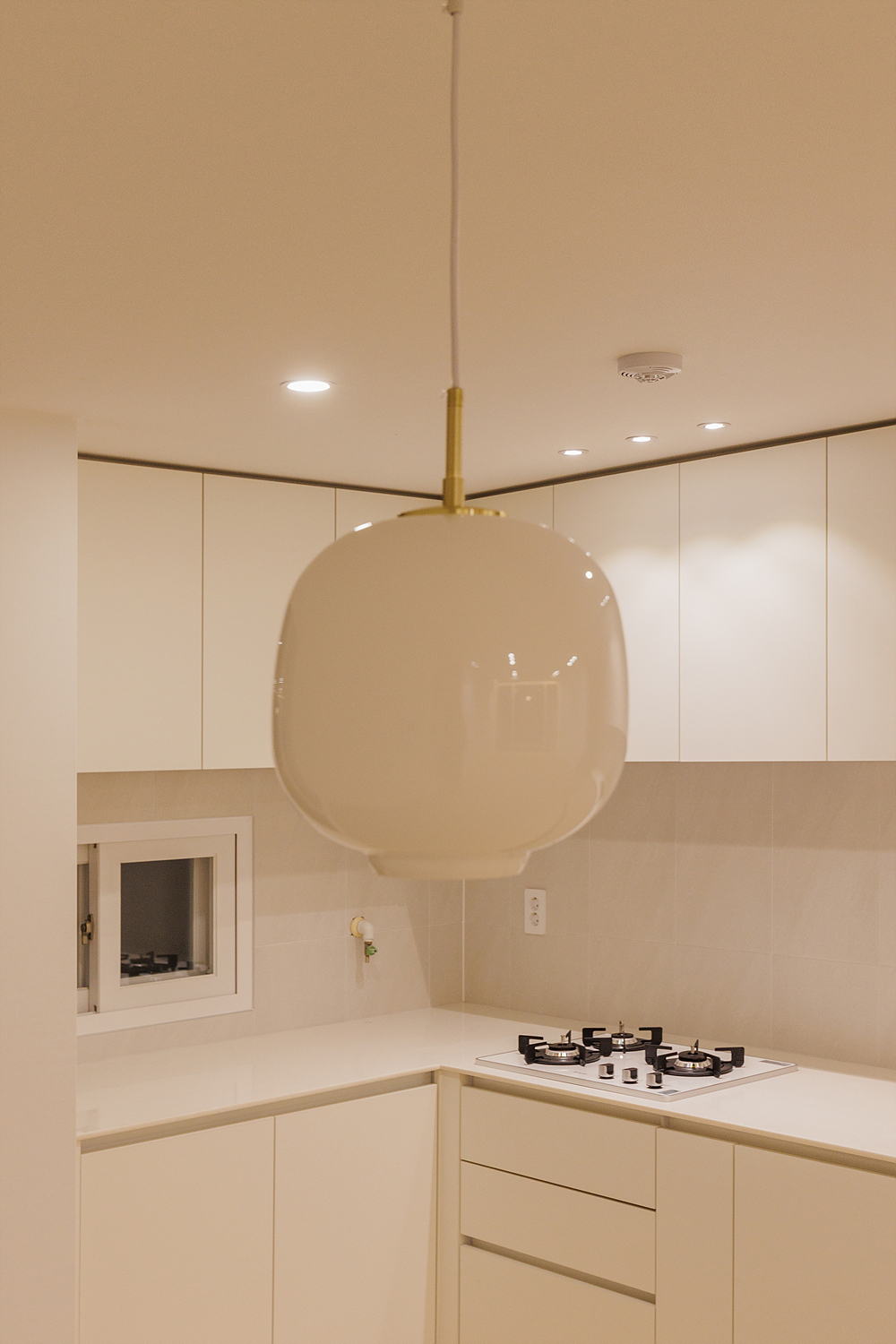/user/i/idamdesign/editor/2512/817d166e2b8ef496e340f59a88afc96e_1766120061_1274.jpg 이미지크게보기