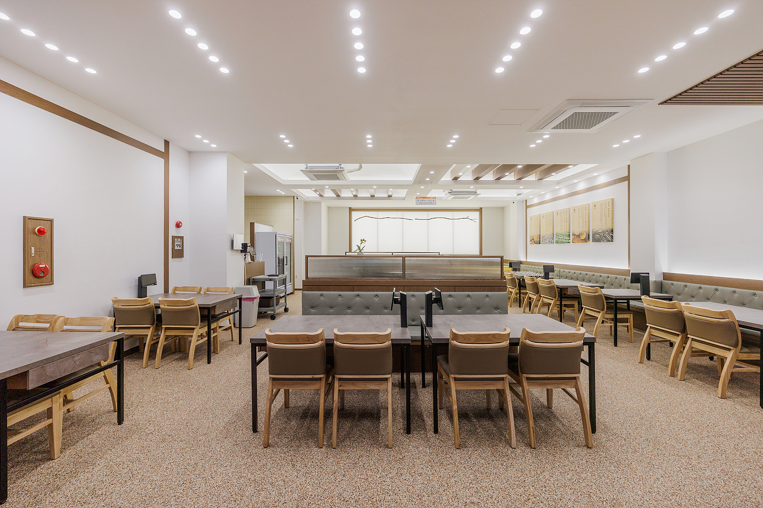 /user/i/idamdesign/editor/2512/817d166e2b8ef496e340f59a88afc96e_1766122403_2327.jpg 이미지크게보기