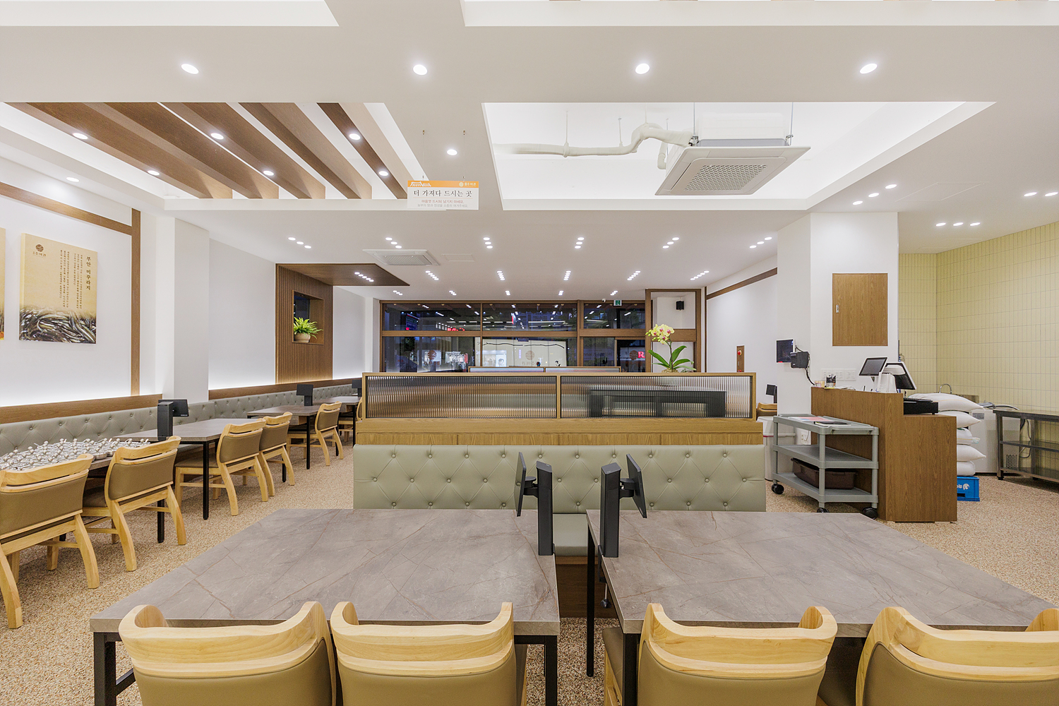 /user/i/idamdesign/editor/2512/817d166e2b8ef496e340f59a88afc96e_1766122432_2077.jpg 이미지크게보기