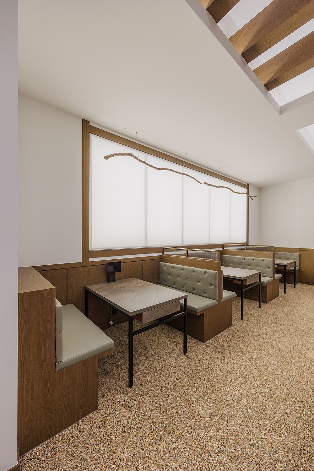 /user/i/idamdesign/editor/2512/817d166e2b8ef496e340f59a88afc96e_1766122434_741.jpg 이미지크게보기