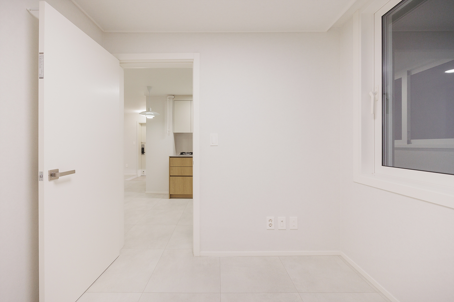 /user/i/idamdesign/editor/2512/f63c4c87704d5a88dca0826b4ae151f0_1765248157_1411.jpg 이미지크게보기