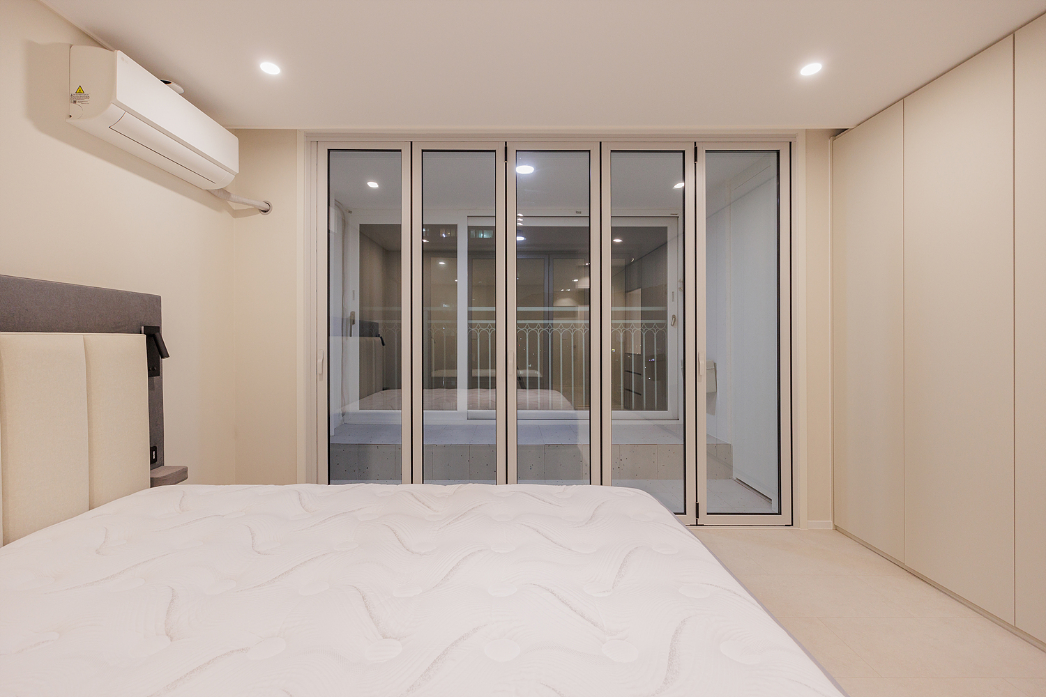 /user/i/idamdesign/editor/2601/160bdc3b86d0380178cdad9f753447c0_1767590052_6479.jpg 이미지크게보기