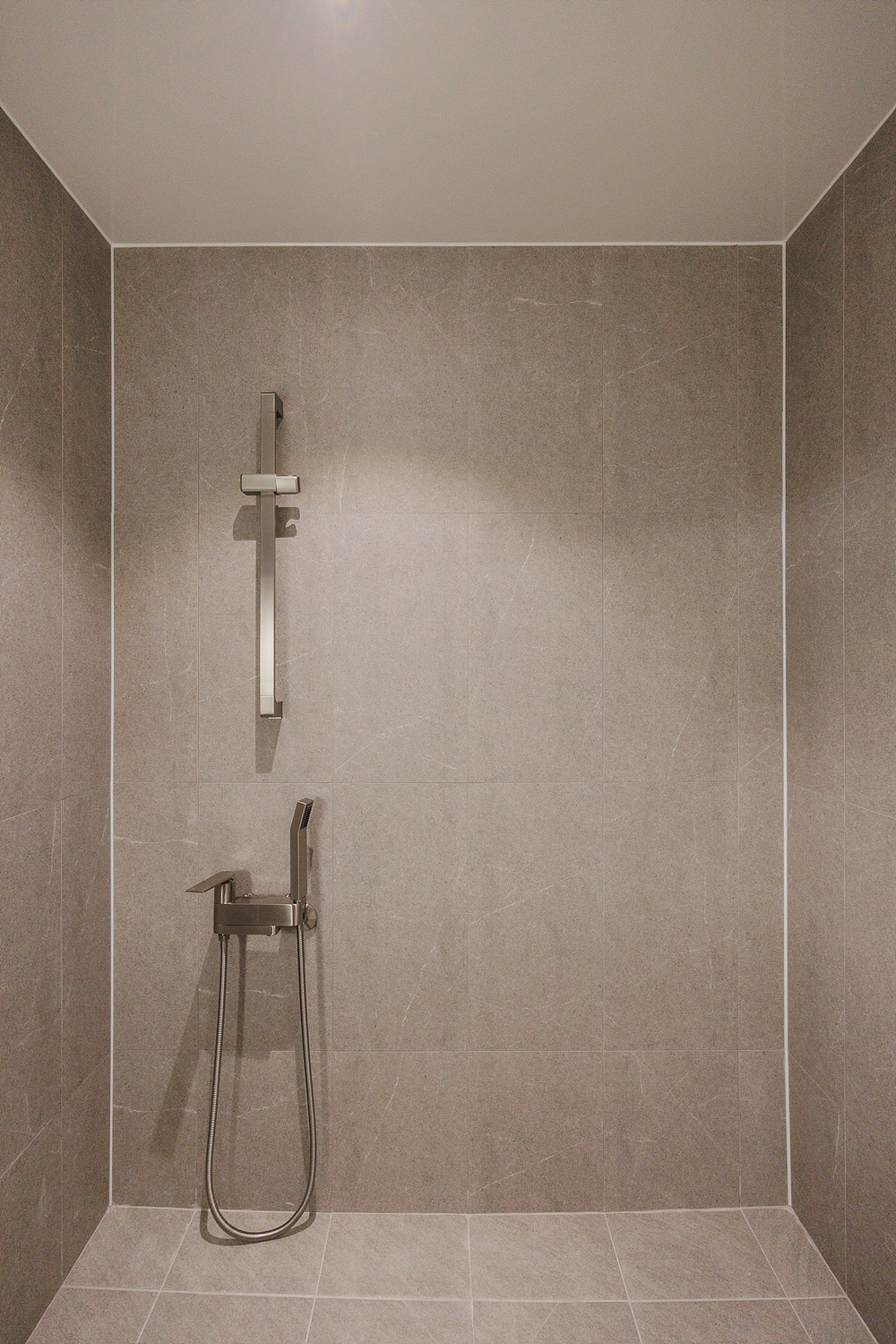/user/i/idamdesign/editor/2601/160bdc3b86d0380178cdad9f753447c0_1767590066_1199.jpg 이미지크게보기