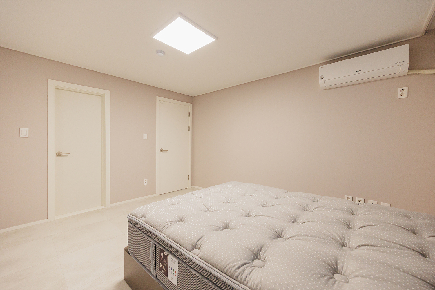 /user/i/idamdesign/editor/2601/429434b778d23585d8d2da4b38883370_1768190849_053.jpg 이미지크게보기