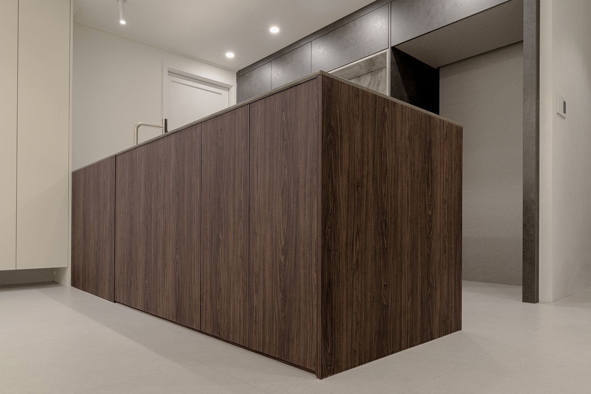 /user/i/idamdesign/editor/2601/bc9e26da09ce0e039906cd8422b728aa_1768531280_8187.jpg 이미지크게보기