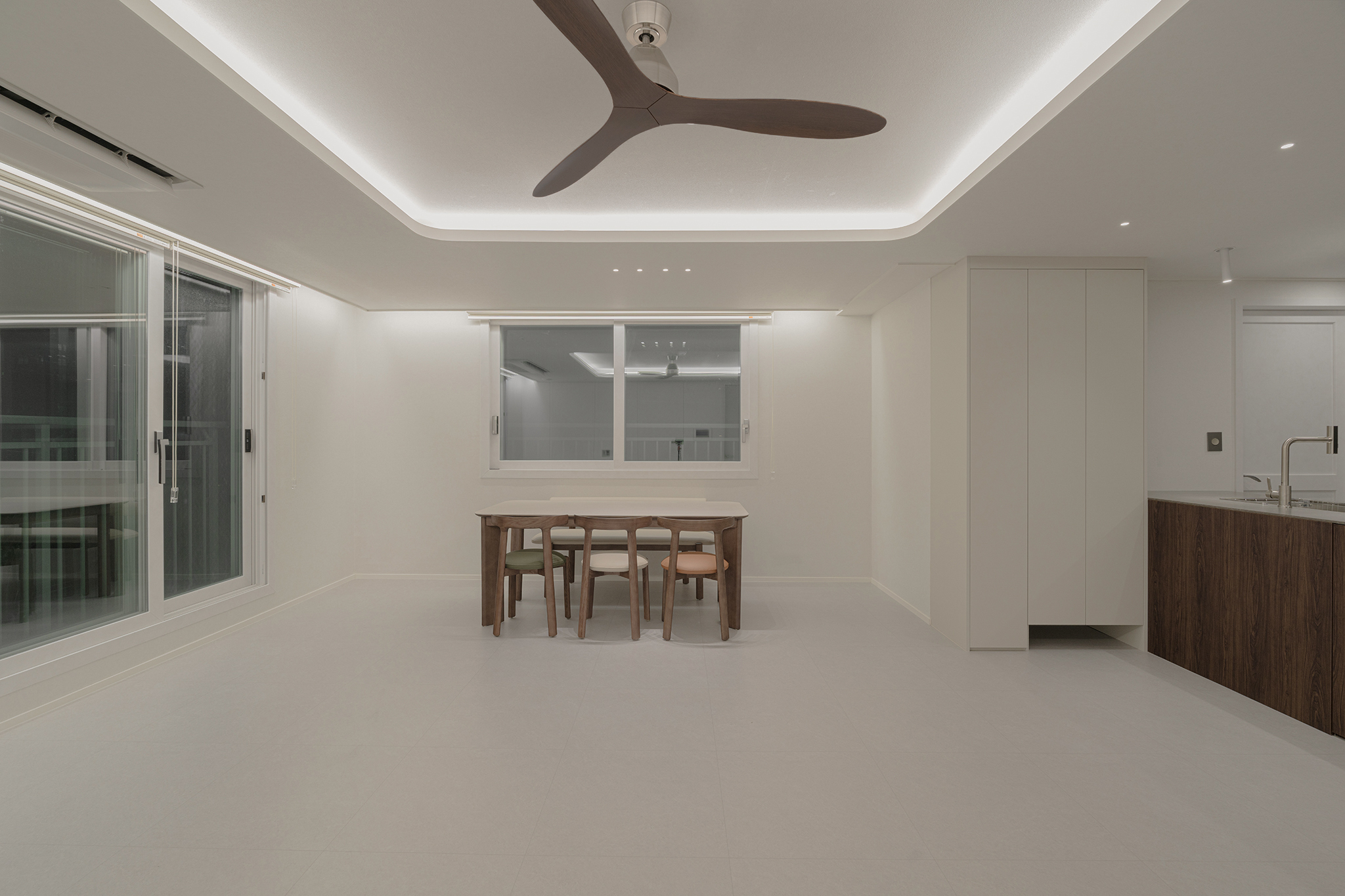 /user/i/idamdesign/editor/2601/bc9e26da09ce0e039906cd8422b728aa_1768531293_7898.jpg 이미지크게보기