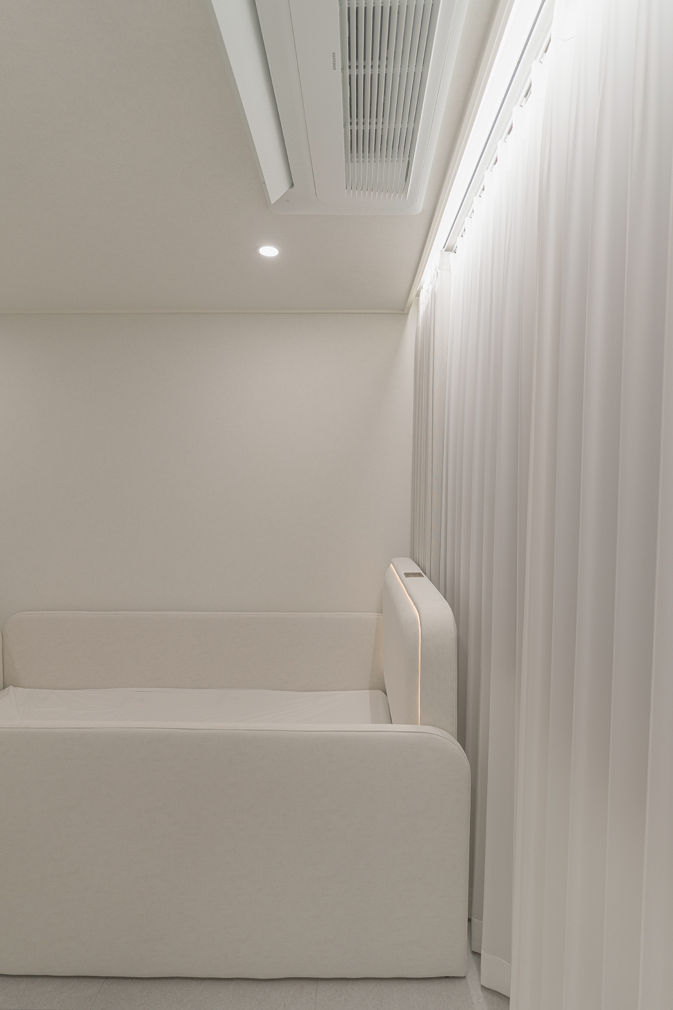 /user/i/idamdesign/editor/2601/bc9e26da09ce0e039906cd8422b728aa_1768531296_8171.jpg 이미지크게보기