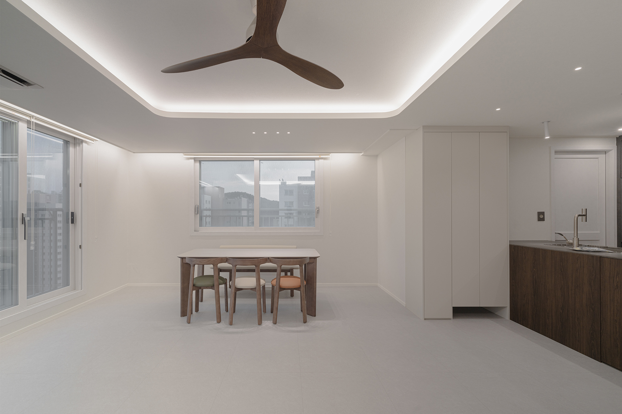 /user/i/idamdesign/editor/2601/bc9e26da09ce0e039906cd8422b728aa_1768531329_6648.jpg 이미지크게보기
