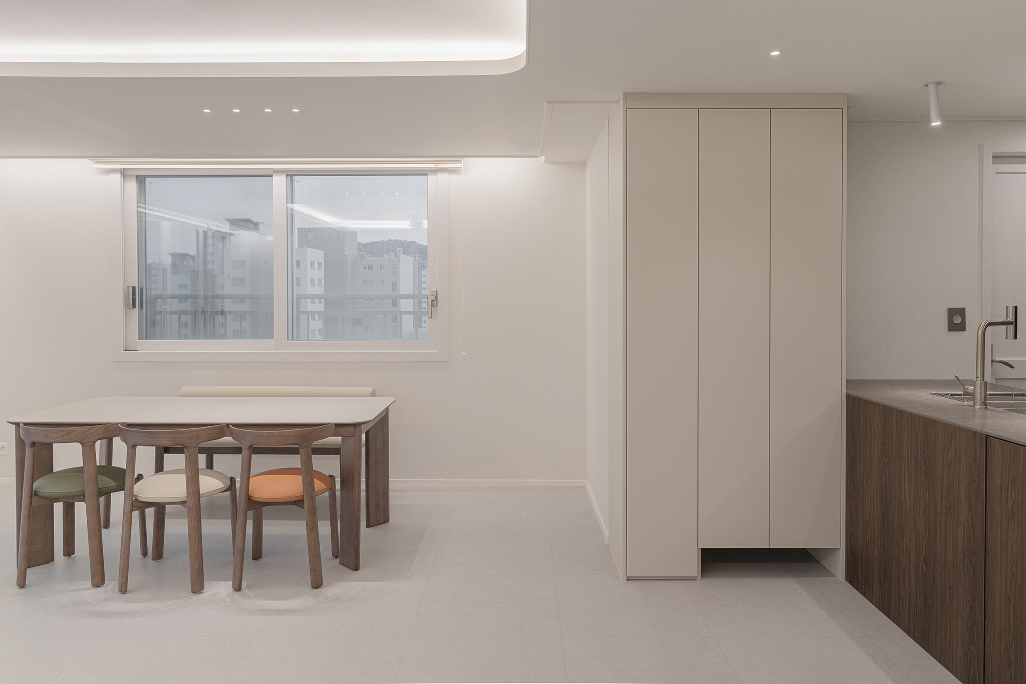 /user/i/idamdesign/editor/2601/bc9e26da09ce0e039906cd8422b728aa_1768531330_0744.jpg 이미지크게보기