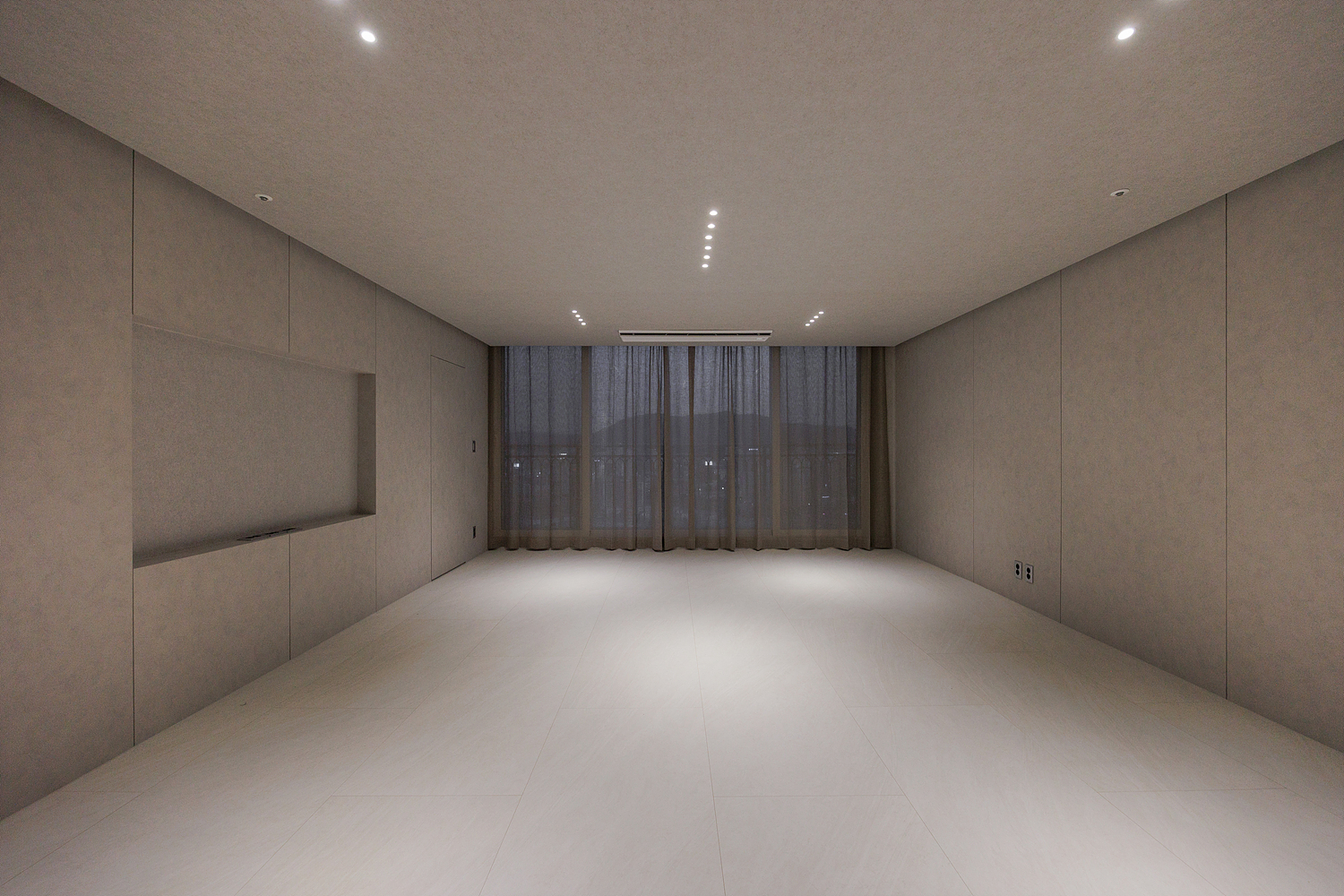 /user/i/idamdesign/editor/2602/263c73812c8066c60c61e64886b28d0d_1771556067_5704.jpg 이미지크게보기