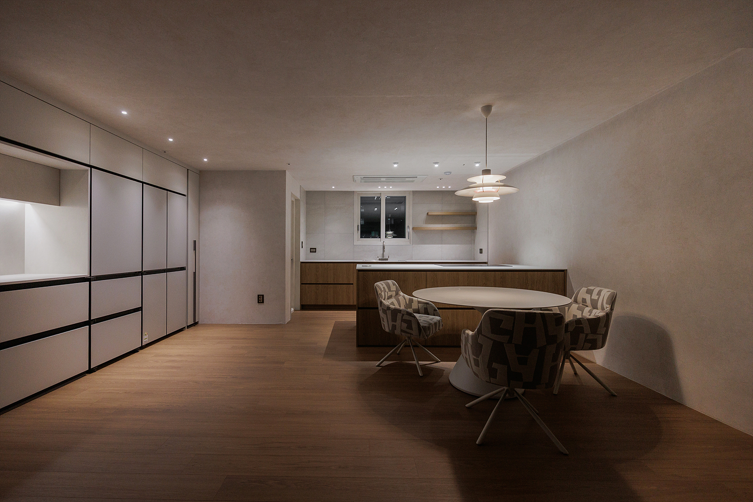 /user/i/idamdesign/editor/2602/6583b55c8668208cefed2defe122ec46_1770010334_6774.jpg 이미지크게보기