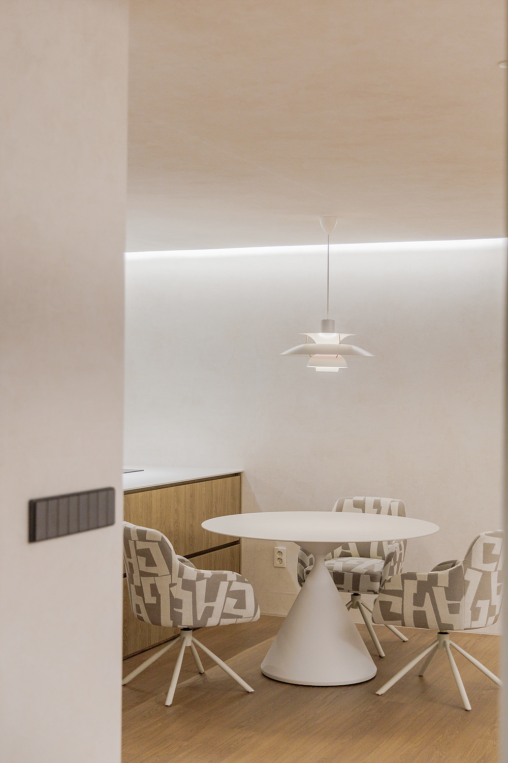 /user/i/idamdesign/editor/2602/6583b55c8668208cefed2defe122ec46_1770010398_84.jpg 이미지크게보기