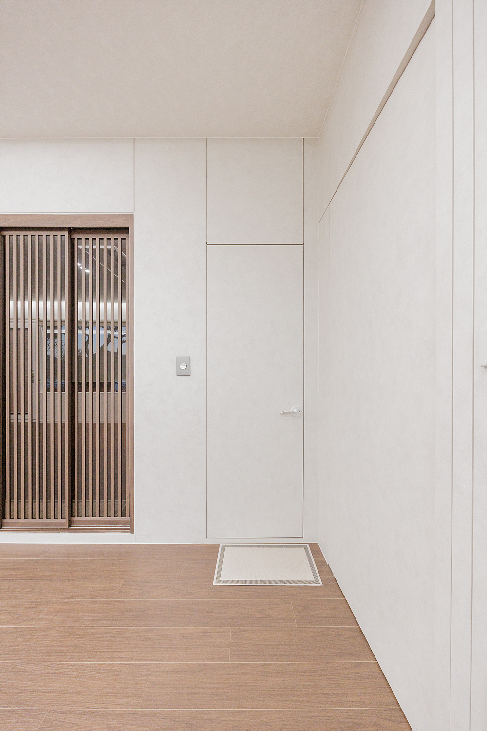 /user/i/idamdesign/editor/2602/c6305e318c93590b7fd9e92200e16ac1_1771824190_276.jpg 이미지크게보기
